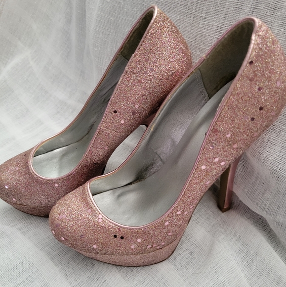 Shoes - Pink Sparkling Platform Heels